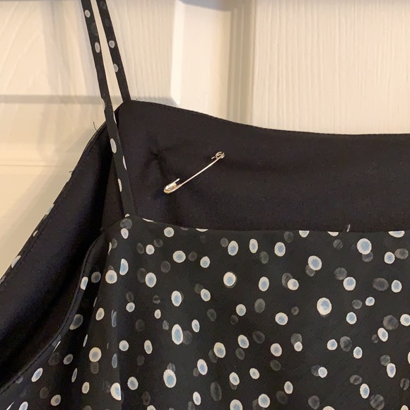 🌞3/$20 Dotted Spaghetti Strap Blouse - Picture 7 of 8